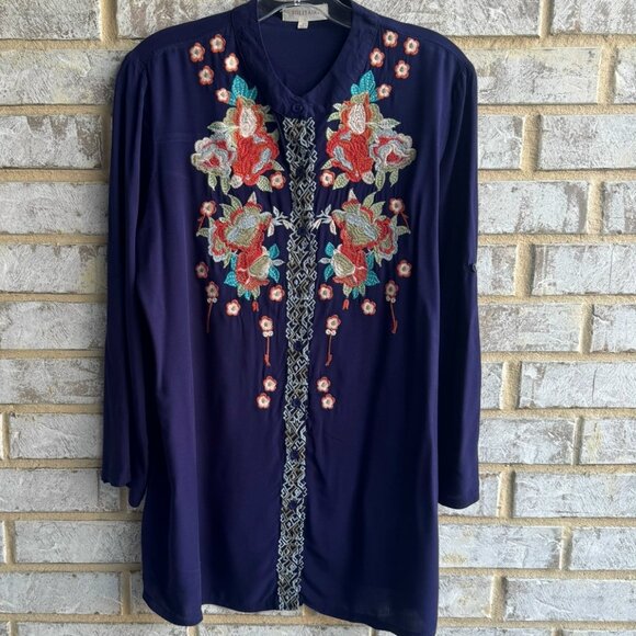 Solitaire 3/4 Sleeve Button Front Embroidered Floral Shirt Women's Size M - Picture 1 of 8